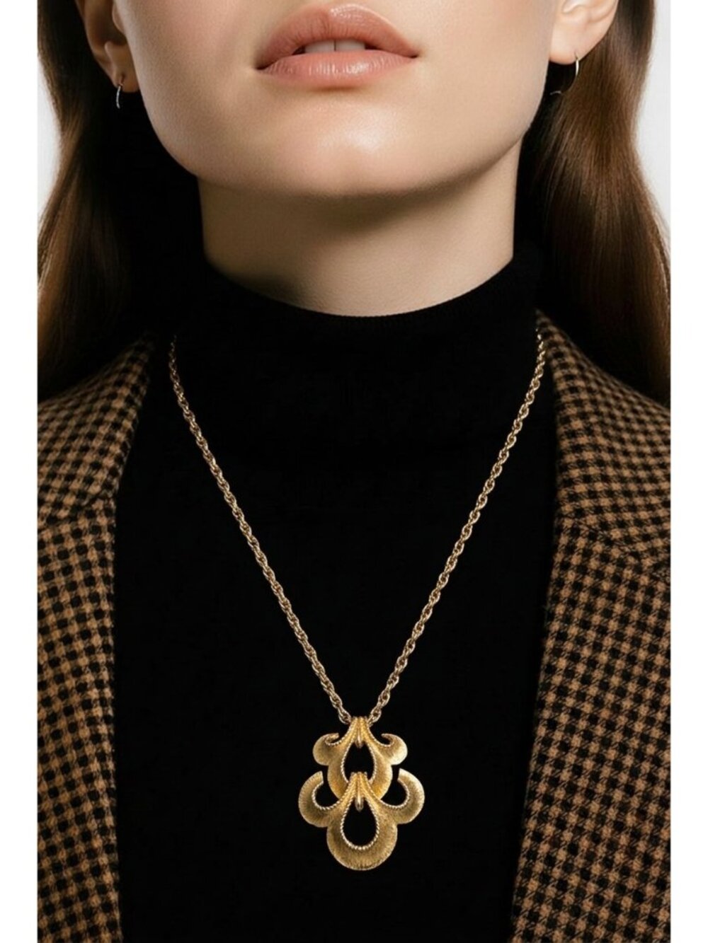 Vintage Monet Gold-Tone Statement Pendant Necklace With Textured Design & Chain - Picture 2 of 8